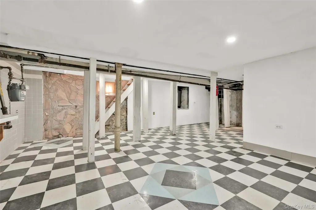 194 Crystal Street Brooklyn NY 11208