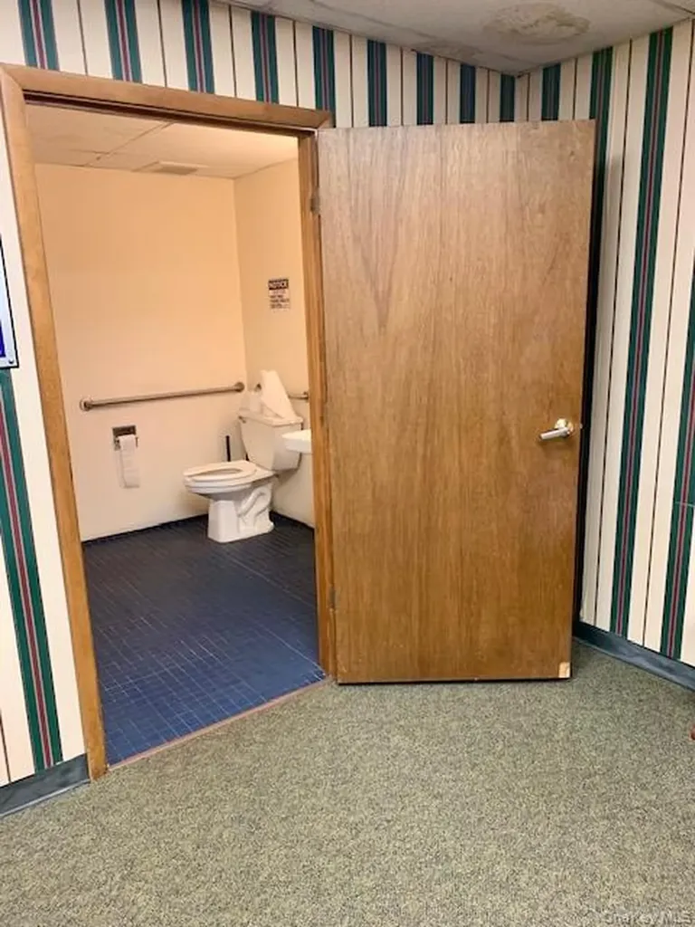 375 Main Street Bay Shore NY 11706