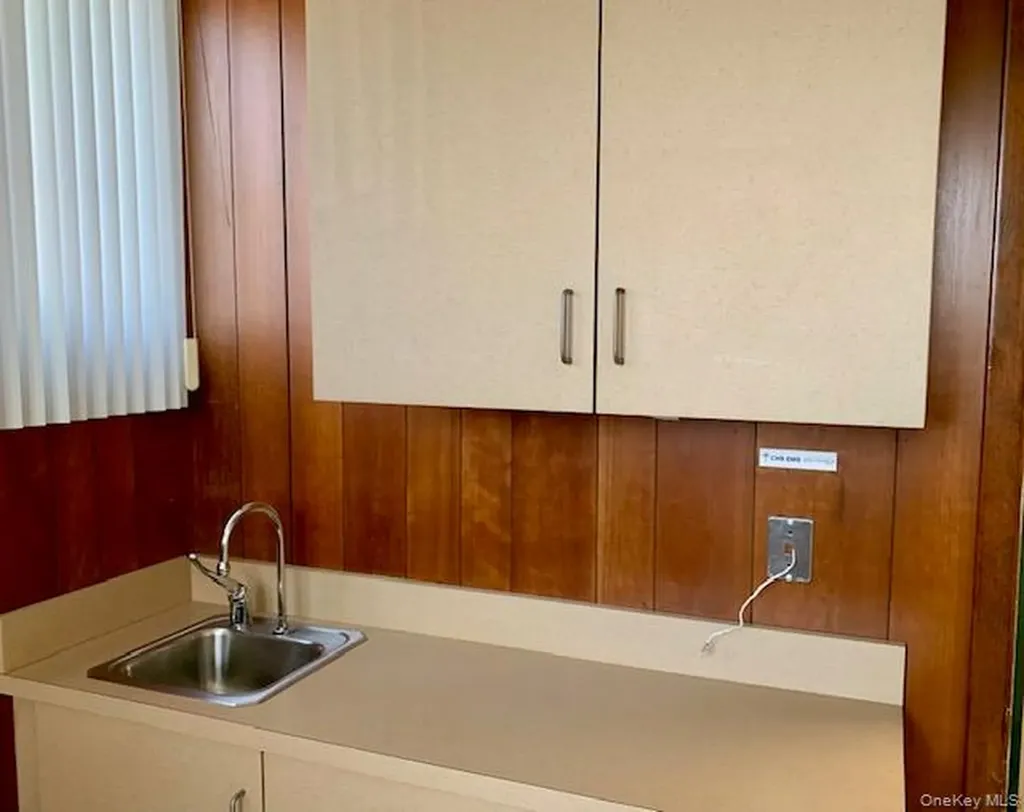 375 Main Street Bay Shore NY 11706