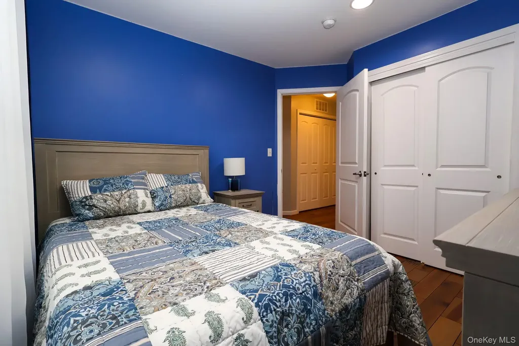 1210 Hawthorn Way New Windsor NY 12553