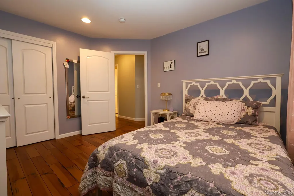 1210 Hawthorn Way New Windsor NY 12553
