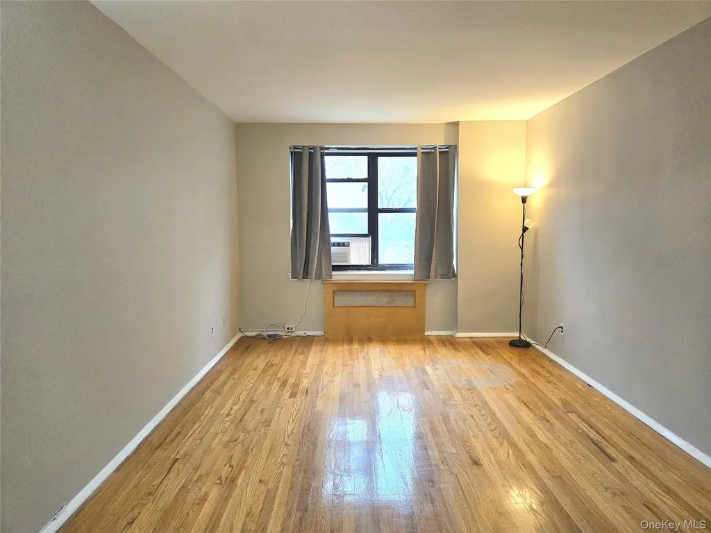 138-18 28th Road Flushing NY 11354