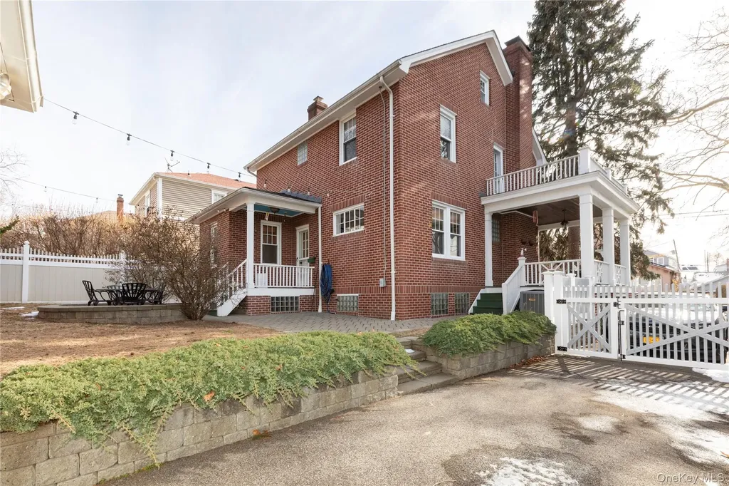 77 Buckley Street Bronx NY 10464