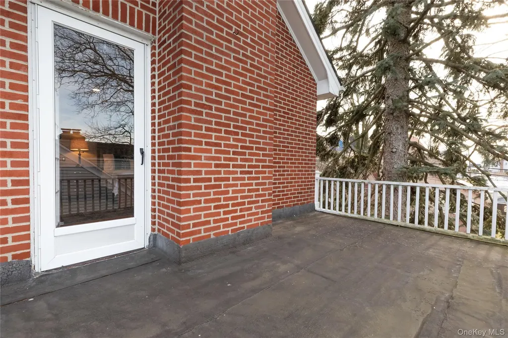 77 Buckley Street Bronx NY 10464