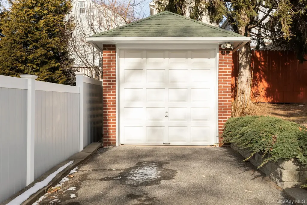 77 Buckley Street Bronx NY 10464