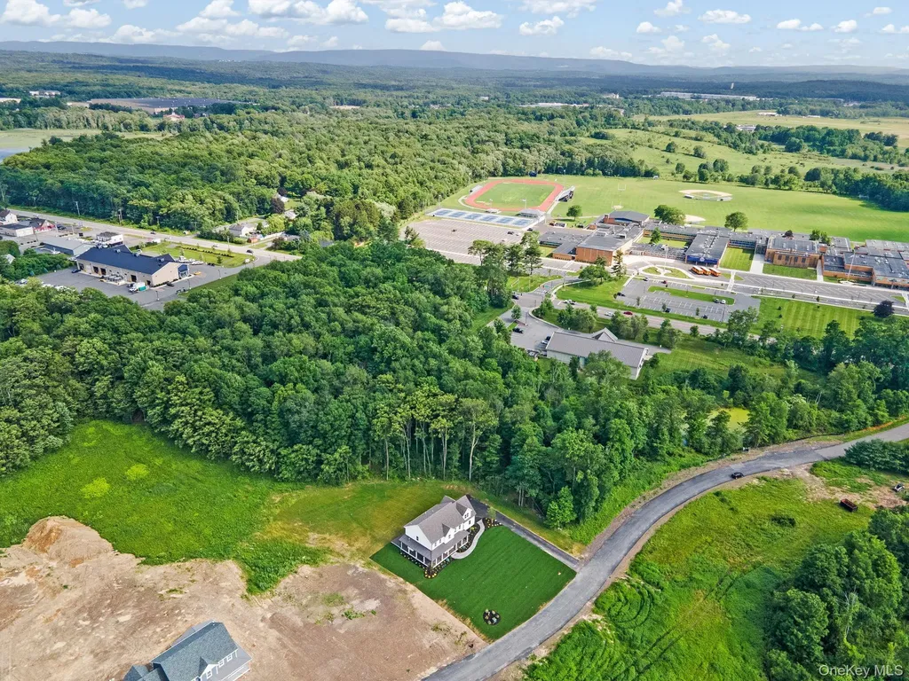 65 Peale Place Montgomery NY 12549