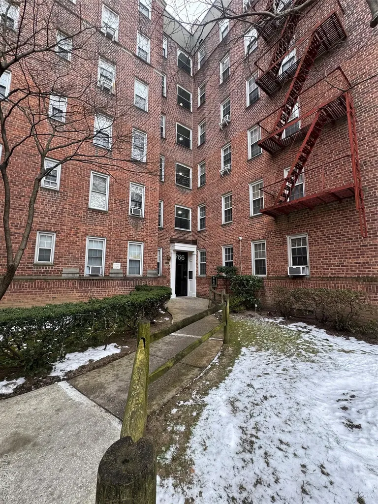 766 Bronx River Road Bronxville NY 10708