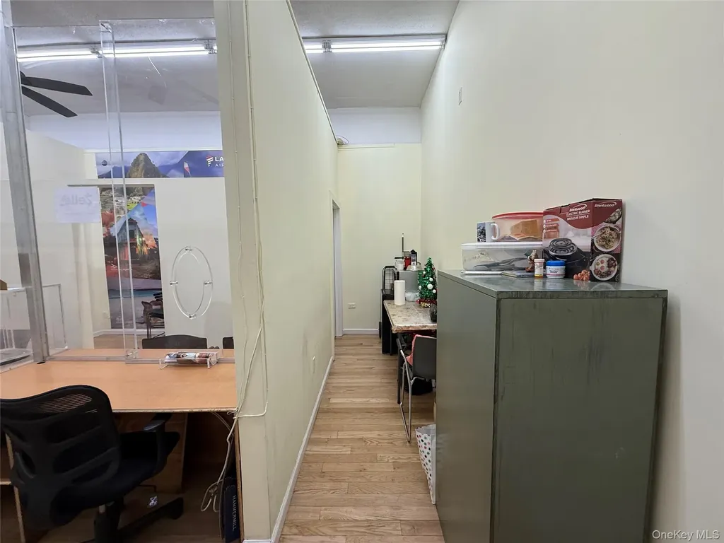 160 Graham Avenue Brooklyn NY 11206