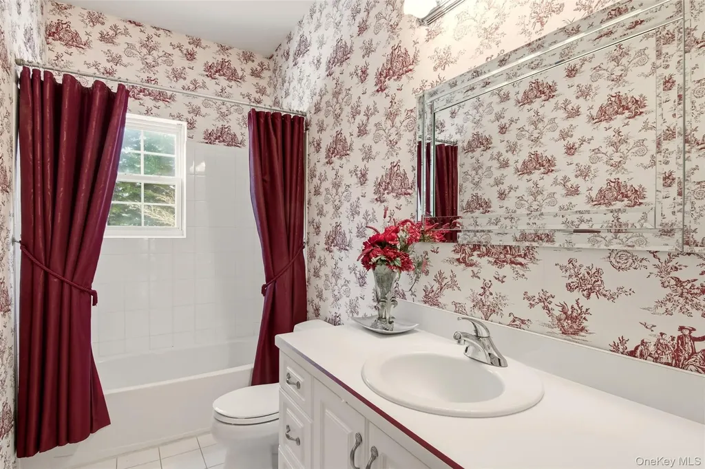 5 Wood Hollow Drive Westhampton NY 11977