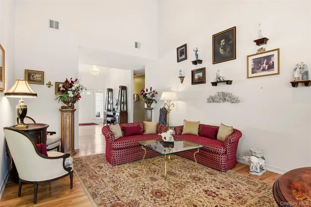 5 Wood Hollow Drive Westhampton NY 11977