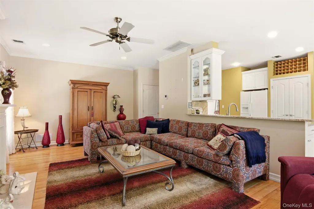 5 Wood Hollow Drive Westhampton NY 11977