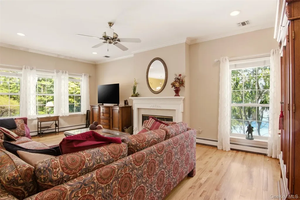 5 Wood Hollow Drive Westhampton NY 11977