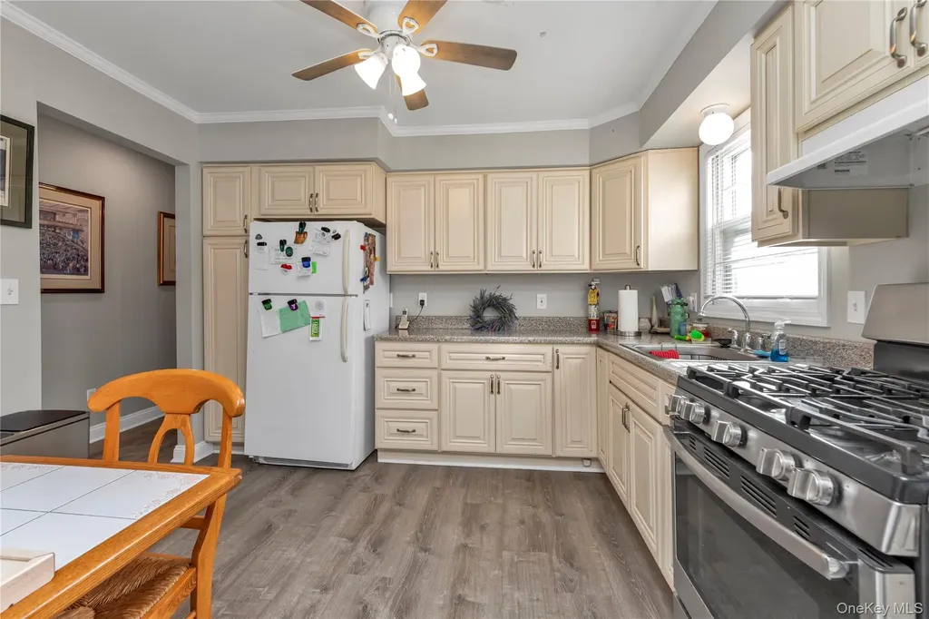 26 Lancaster Road Island Park NY 11558