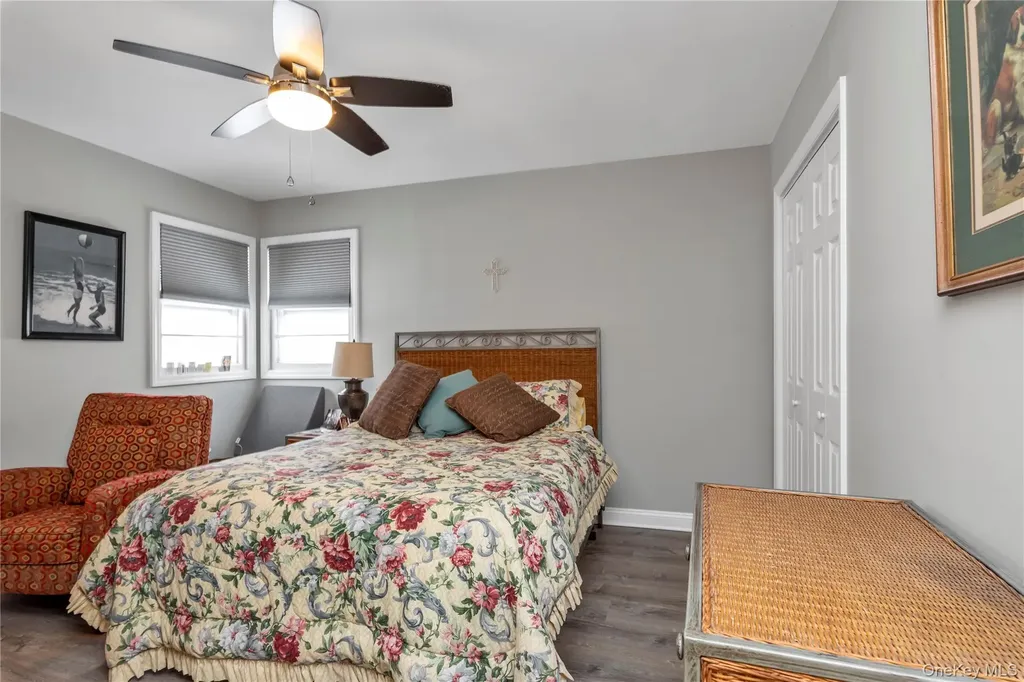 26 Lancaster Road Island Park NY 11558