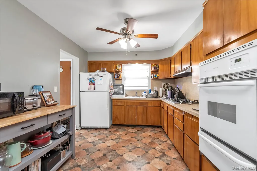 26 Lancaster Road Island Park NY 11558