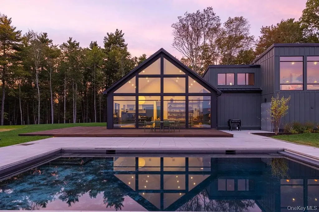 72 Vantine Road Kerhonkson NY 12446