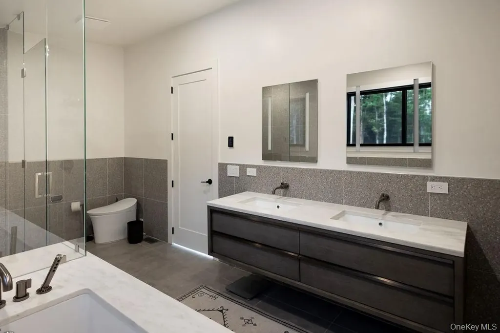 72 Vantine Road Kerhonkson NY 12446