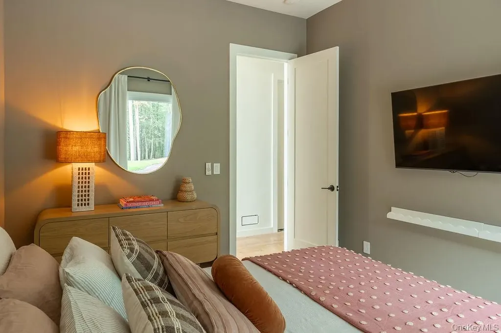 72 Vantine Road Kerhonkson NY 12446