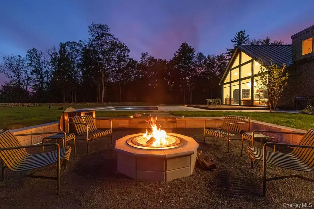 72 Vantine Road Kerhonkson NY 12446