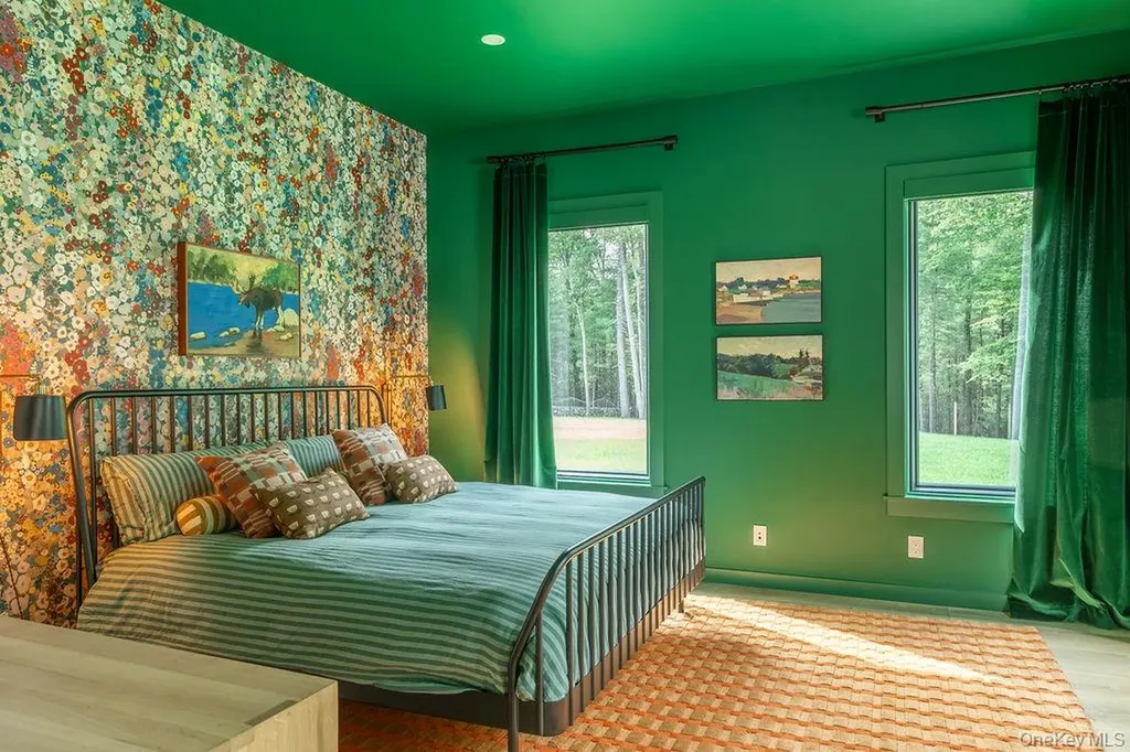 72 Vantine Road Kerhonkson NY 12446