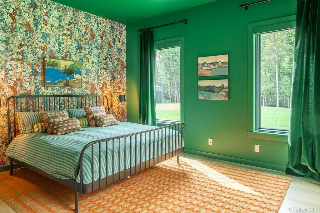 72 Vantine Road Kerhonkson NY 12446