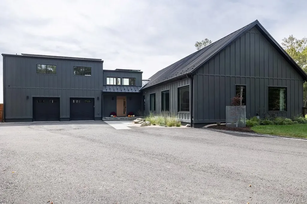 72 Vantine Road Kerhonkson NY 12446