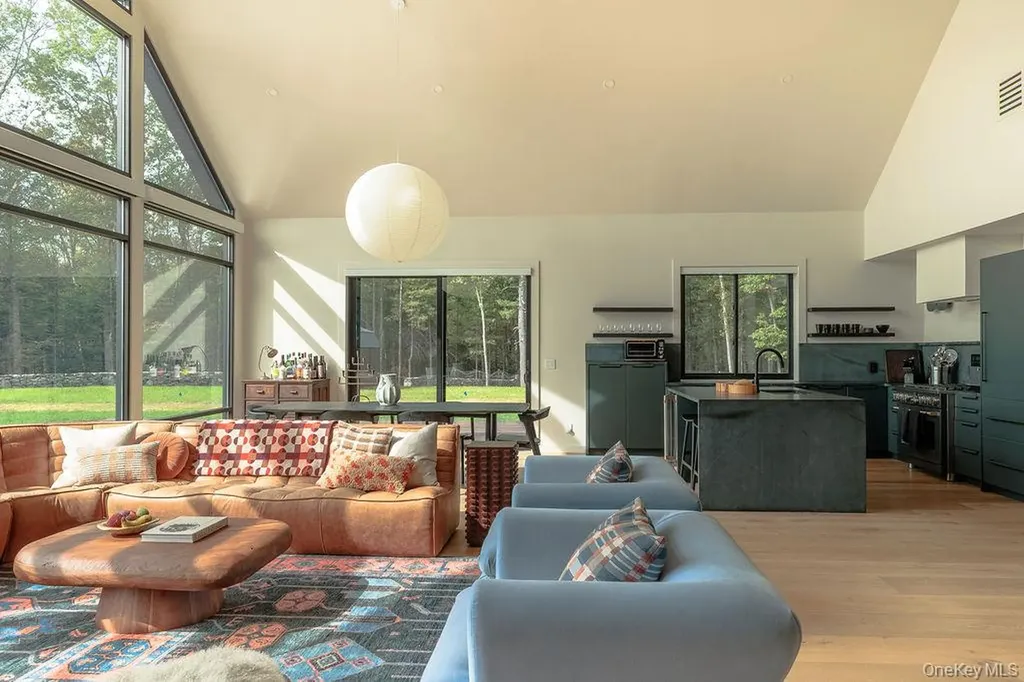 72 Vantine Road Kerhonkson NY 12446