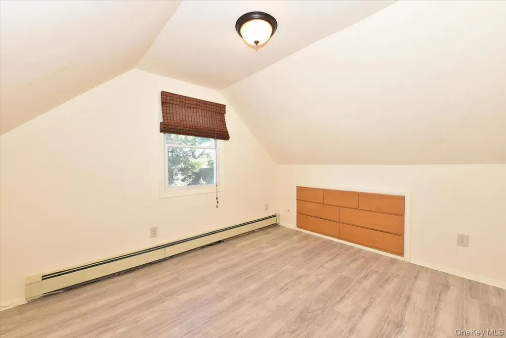 24 Arlyn Drive E Massapequa NY 11758