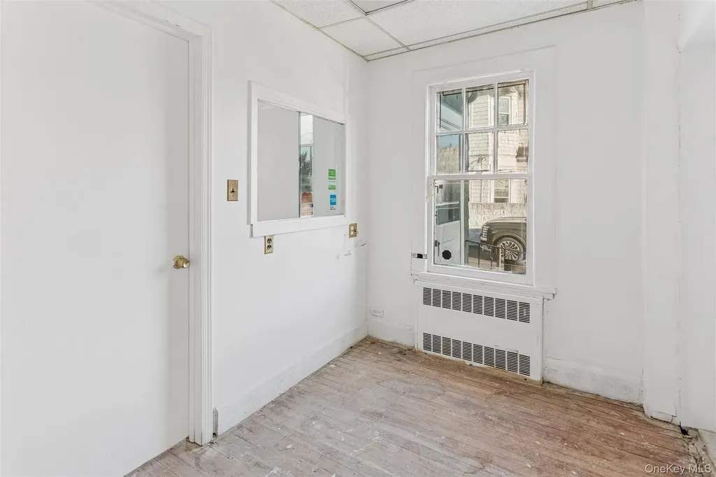 22 Broadway Mews Hewlett NY 11557