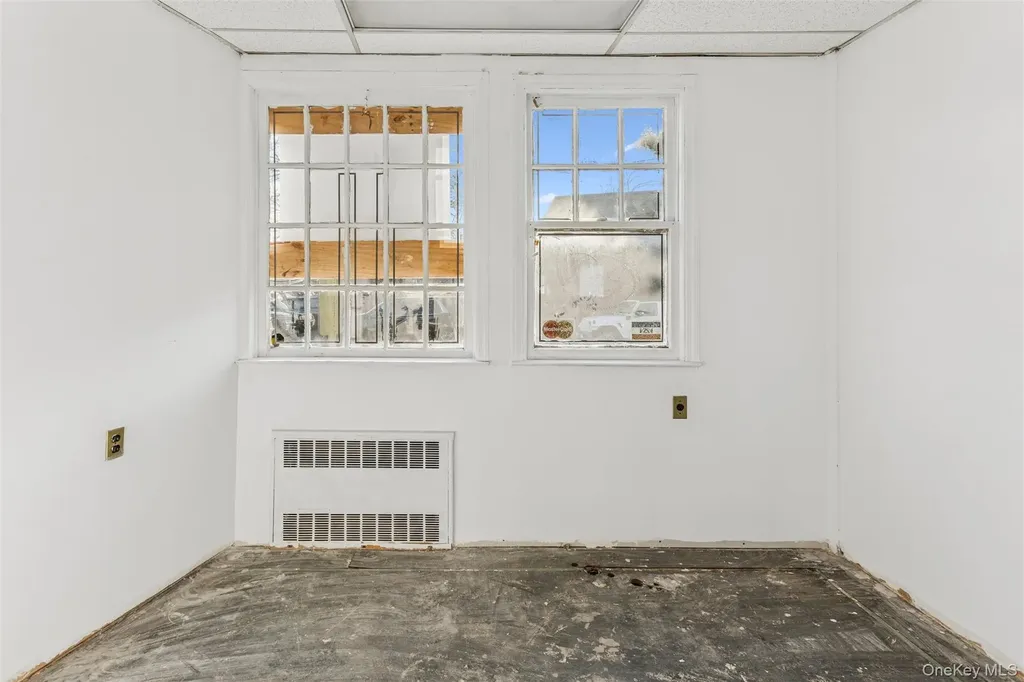22 Broadway Mews Hewlett NY 11557