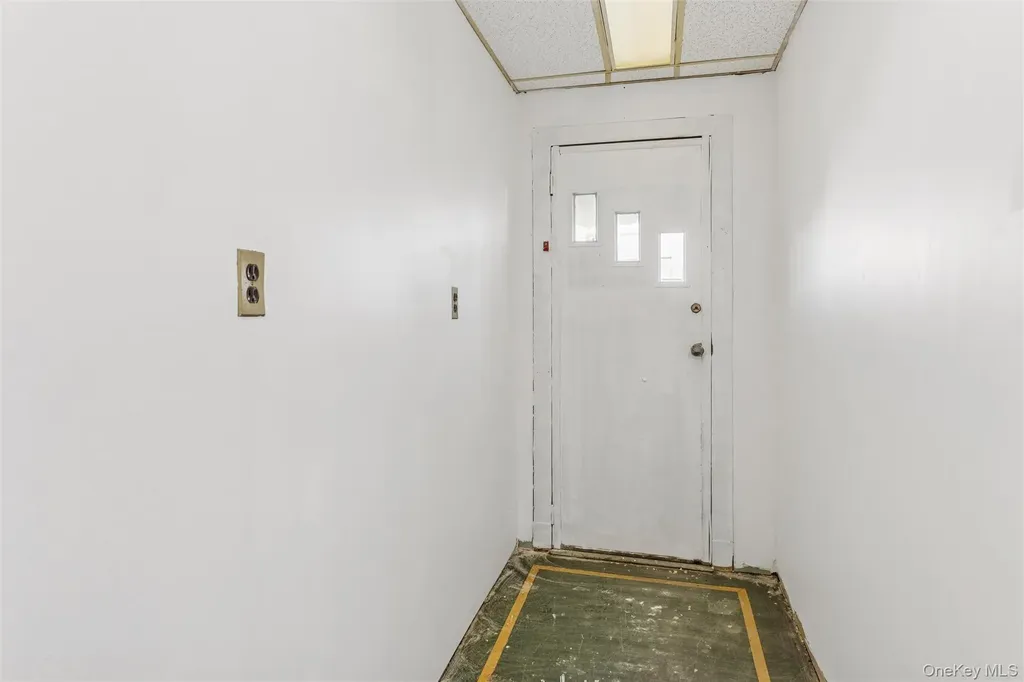 22 Broadway Mews Hewlett NY 11557