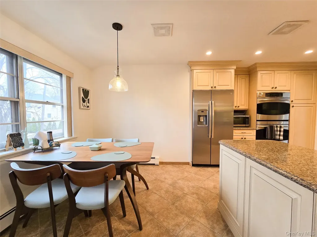 112 Crescent Drive Searingtown NY 11507