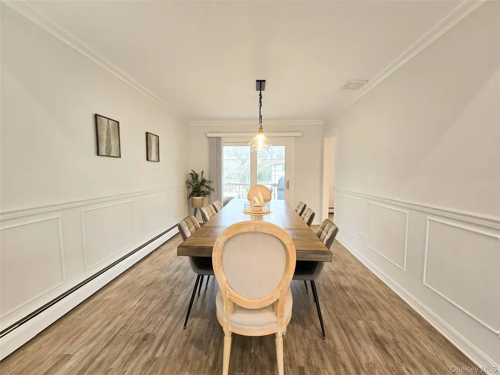 112 Crescent Drive Searingtown NY 11507