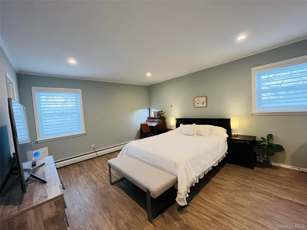 112 Crescent Drive Searingtown NY 11507