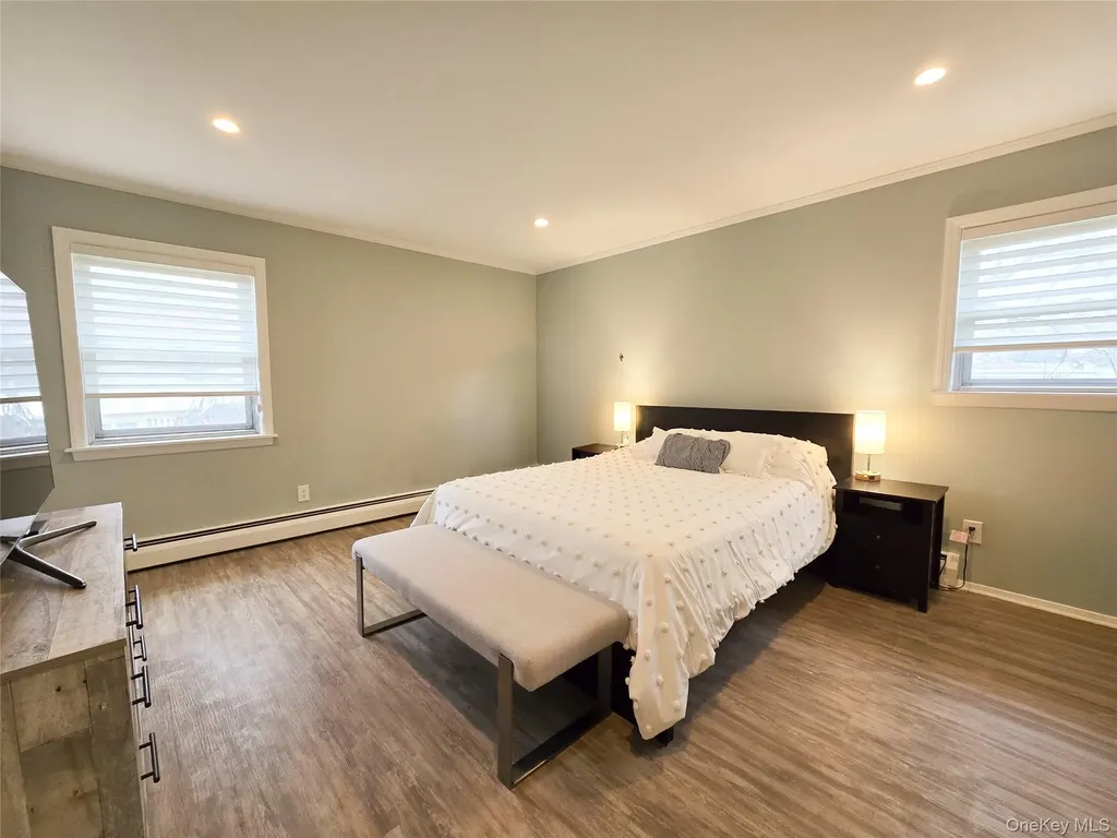 112 Crescent Drive Searingtown NY 11507