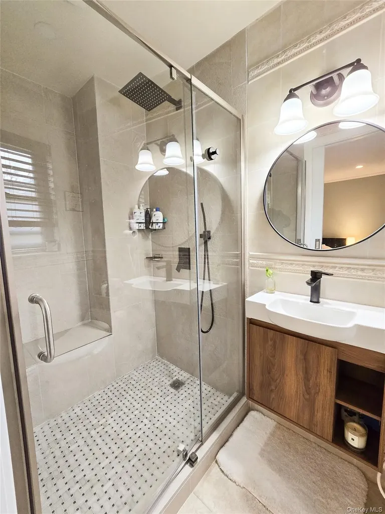 112 Crescent Drive Searingtown NY 11507