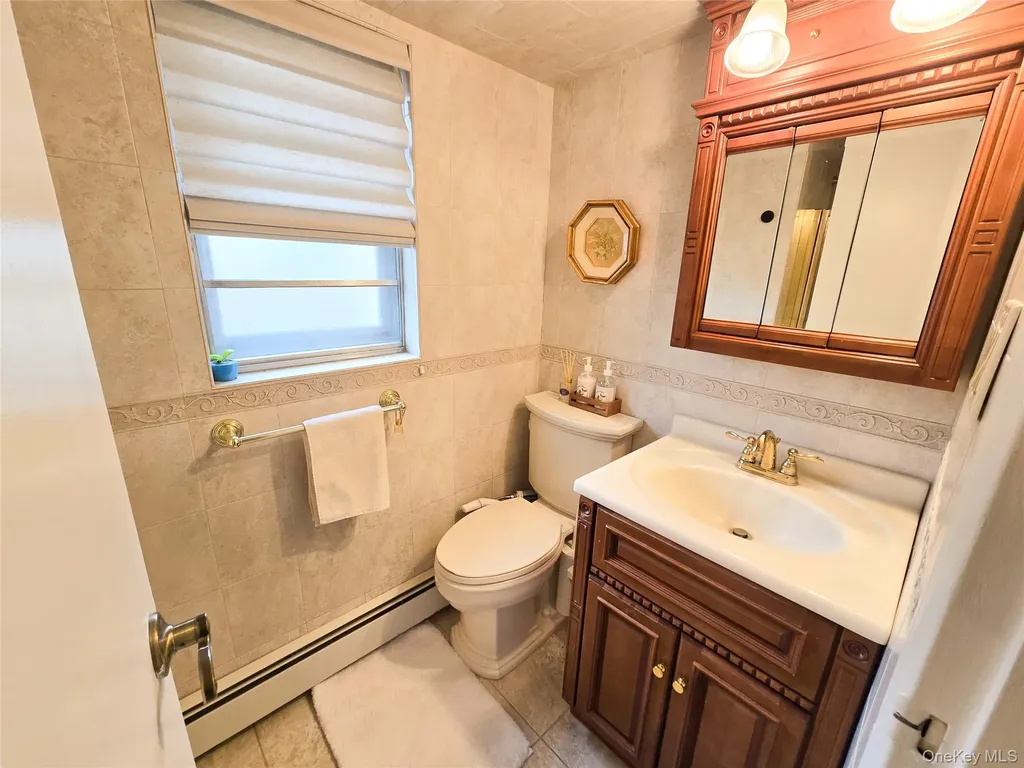 112 Crescent Drive Searingtown NY 11507