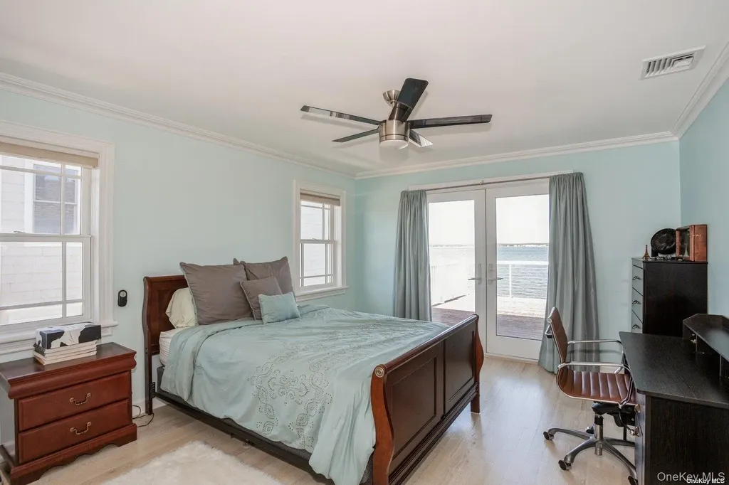 676 Dune Road Westhampton Dunes NY 11978
