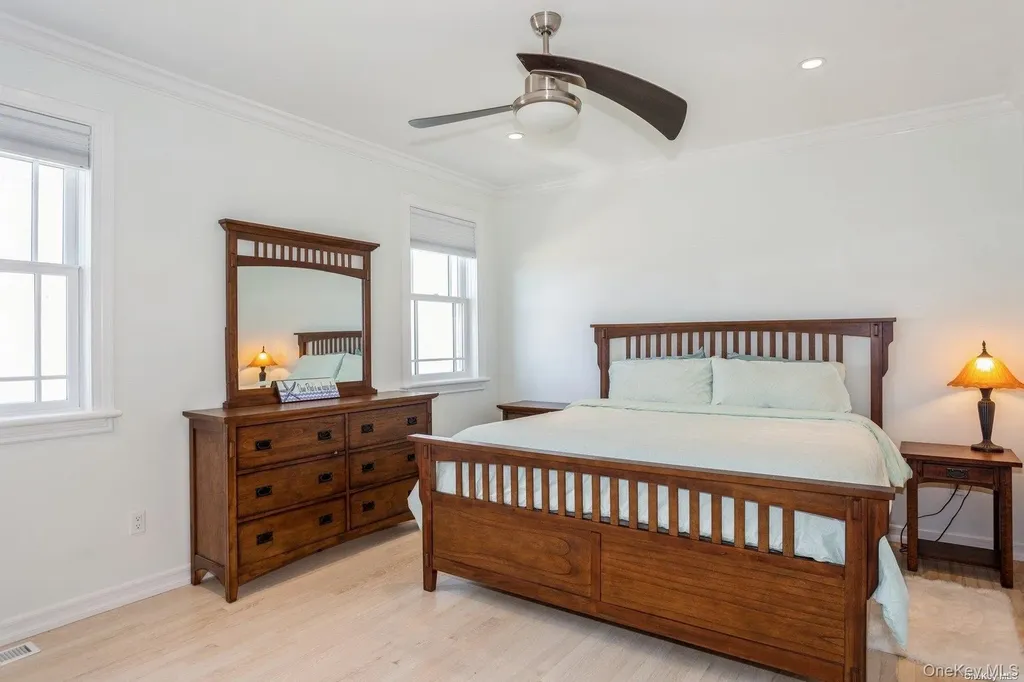 676 Dune Road Westhampton Dunes NY 11978