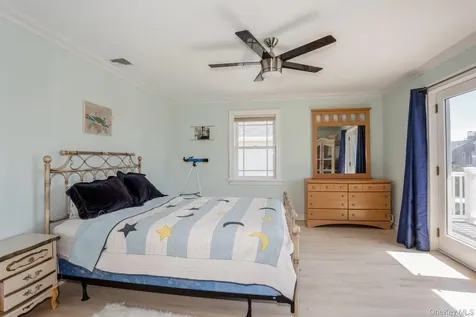 676 Dune Road Westhampton Dunes NY 11978