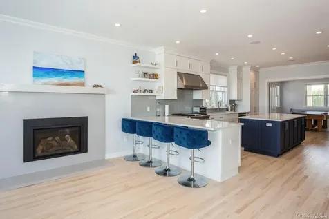 676 Dune Road Westhampton Dunes NY 11978