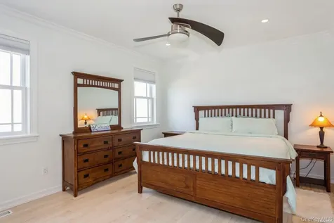 676 Dune Road Westhampton Dunes NY 11978