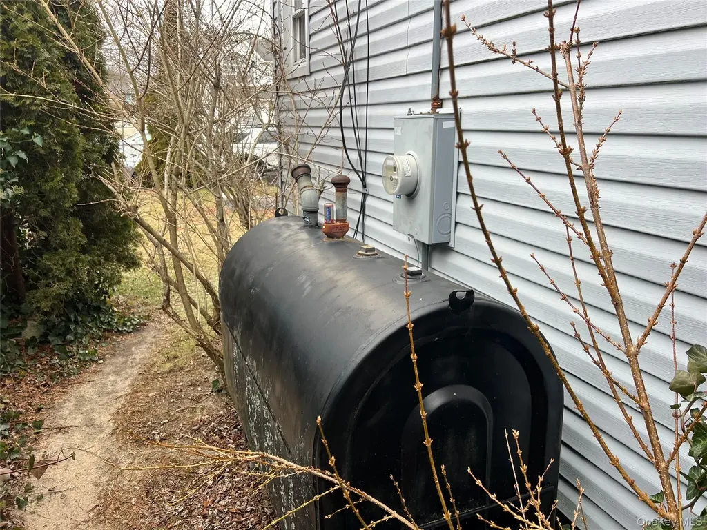 25 Gores Drive Mastic NY 11950