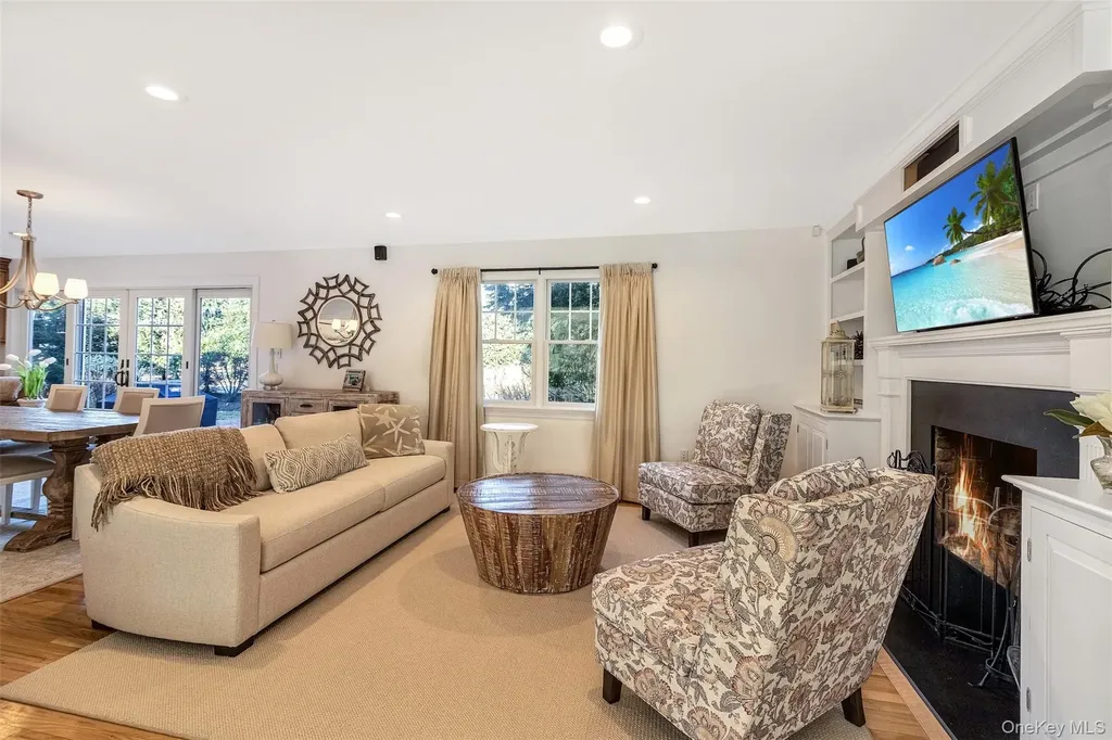 435 Luptons Point Road Mattituck NY 11952
