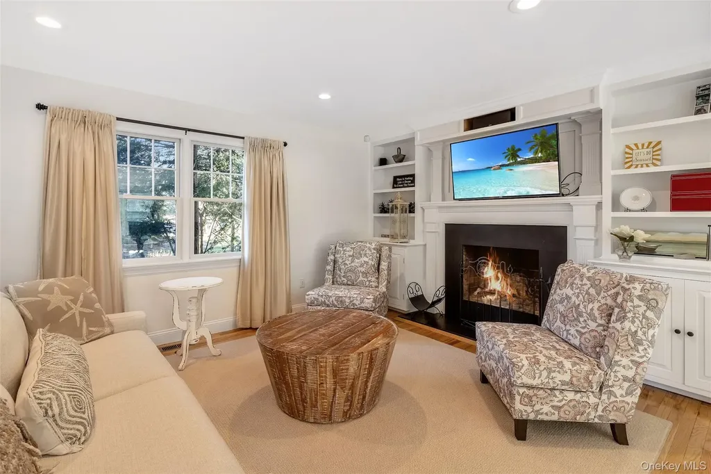 435 Luptons Point Road Mattituck NY 11952