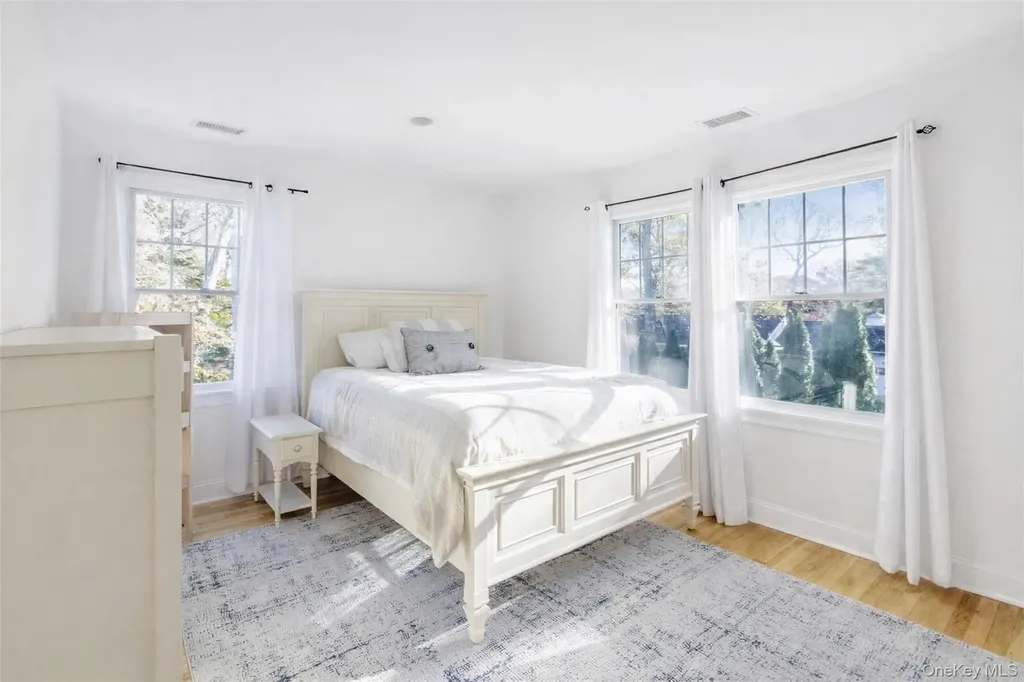 435 Luptons Point Road Mattituck NY 11952