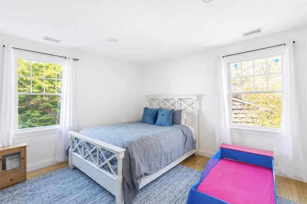 435 Luptons Point Road Mattituck NY 11952