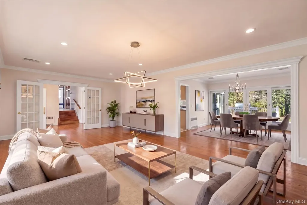 6 Luquer Road Manhasset NY 11030