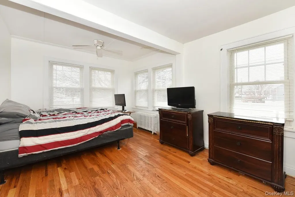 116 15th Avenue West Babylon NY 11704