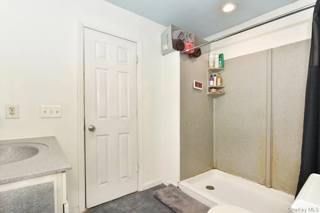 116 15th Avenue West Babylon NY 11704